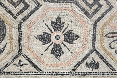 Geometriskt mönster från Via san Rocchino domus, 200-talet e.Kr (mosaik) av Roman