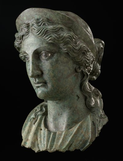 Chef för en kvinna i skepnad av en gudinna, 1:a århundradet (kopparlegering och silver) av Roman
