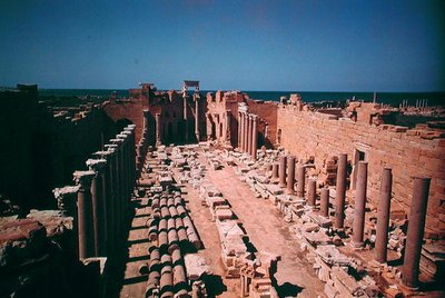 Leptis Magna, Labdah (kalksten) (foto) av Roman