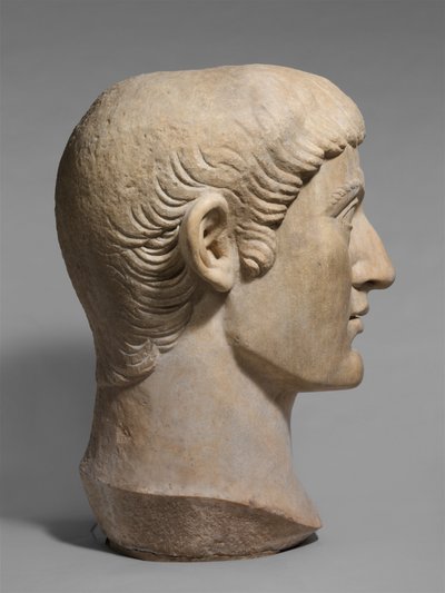 Marmorporträtt av kejsar Konstantin I, ca. 325–370 AD (marmor) av Roman