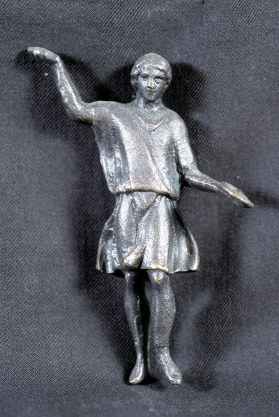 Offrande statyett i brons, coll. privat, 2:a århundradet. Förmodligen av pilgrimerna vid Mars tempel. av Roman