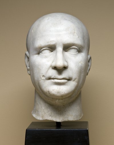 Porträtt av en Isis-präst, tidigt 200-tal e.Kr. (prokonnesisk marmor) av Roman