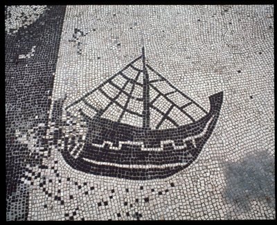 Romersk konst: "Ship" Mosaic of the Seafarers Corporation, Place des Corporations av Roman