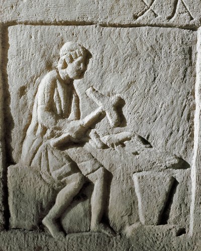 Romersk konst: detalj av en stele som föreställer en smed som slår metall på ett städ. Från Konstantinopel. 1:a århundradet f.Kr. Istanbul, arkeologiskt museum av Roman