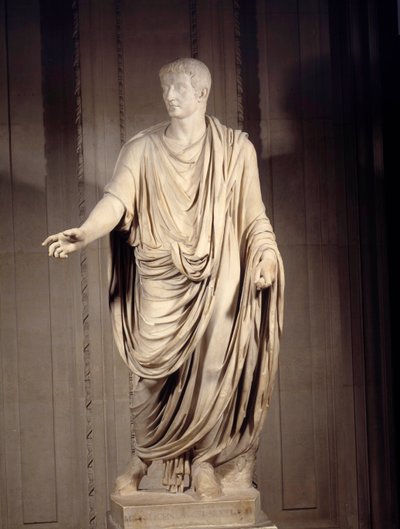 Romersk konst: marmorstaty av kejsar Tibere (Tiberio Claudio Nerone, 42 f.Kr.-37 e.Kr.), romersk kejsare. Sön 2 m. Paris, Louvren av Roman
