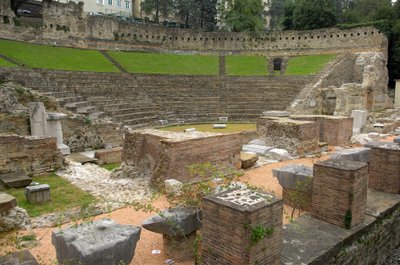 Romersk konst: utsikt över den romerska teatern (1:a f.Kr.), Trieste Italien (foto) av Roman
