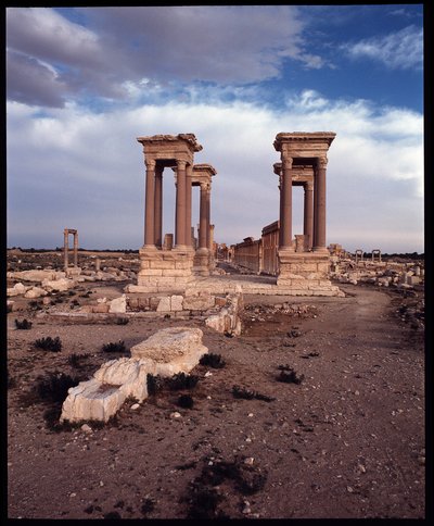 Utsikt över Tetrapylon (fotografi) av Roman