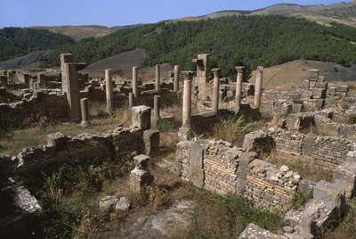 Vy över ett bostadsområde, hög kejsartid (27 f.Kr. - 395 e.Kr.) av Roman Imperial Period