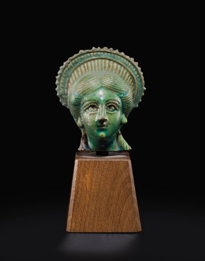Chef för Isis-Aphrodite, c.1:a - 2:a århundradet e.Kr. (fajans) av Roman Period Egyptian