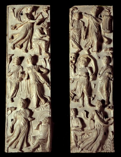 Antikens Rom: huggen diptyk i elfenben som representerar sex muser och sex poeter (eller filosofer). 400-talet efter JC. Paris, Louvren av Roman Roman