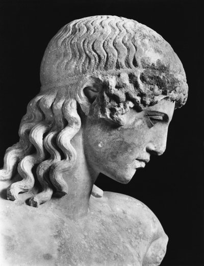 Apollo (marmor) (s/v foto) (detalj) av Roman Roman