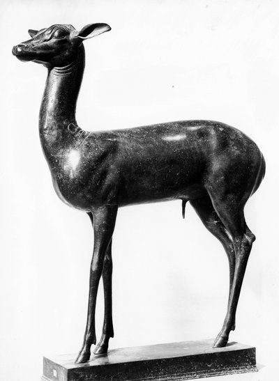 Statyett av ett rådjur (brons) av Roman Roman