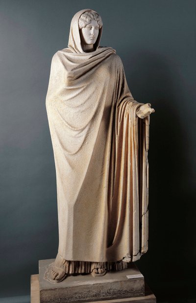 Romersk konst: "" Aphrodite Sosandra"" Marmorskulptur från 1:a århundradet efter ett grekiskt original av Calamis (Kalamis) från 500-talet f.Kr. Disouverte a Berries (Baia), Italien. Neapel, Museo Archeologico Nazionale av Roman Roman