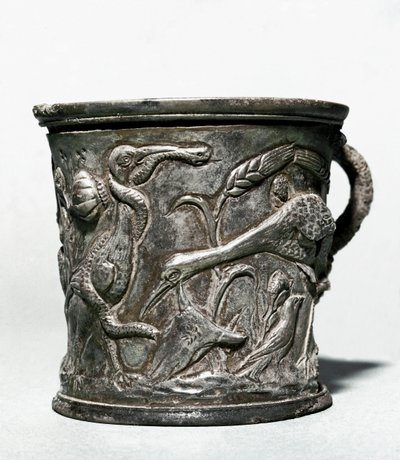 Silverbägare med fåglar och vete av Roman Roman