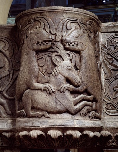 Djur som slåss, detalj av predikstolens ambo, lättnad av Romanesque