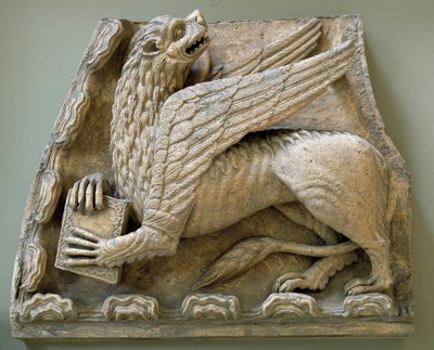 Griffon skulpterar från originalet av portalen till kyrkan Saint Loup de Naud (Seine och Marne) 1170 Paris, museum för monument francais av Romanesque