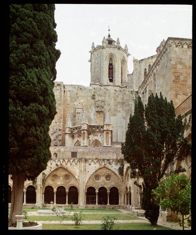 Utsikt över klostret och katedralen Sainte Thecle (Sainte-Thecle) i Tarragona av Romanesque
