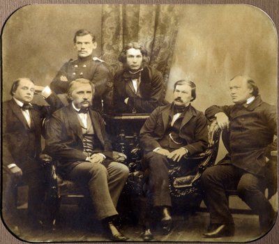Leon Tolstoi (1828-1910) och Dmitri Grigorovitch (1822-1900) - Assis, Ivan Alexandrovitch Gontcharov (1812-1891), Ivan Sergeyevich Tourgueniev (Turgenev, Tourguenieff eller Tourgueneff) (1818-1883), (1818-1883), (Drin Drush Alexander Vasiliev) 1824-1864) e av Russian Photographer