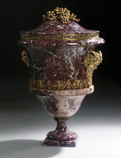 Ett par vaser, ca 1790 av Russian School