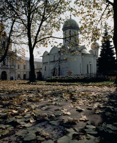 Trinity St. Sergius Cathedral, etablerad c.1340 av St. Sergius av Radonesh av Russian School