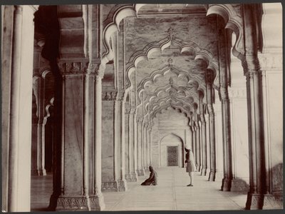 Interiör av Pärlmoskén, Agra av Samuel Bourne