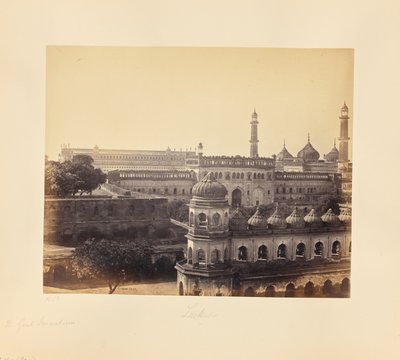 Lucknow; Stora imambaran och moskén av Samuel Bourne