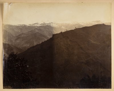 Bergslandskap vid Darjeeling,  från "Views of Darjeeling", 1880-tal (s/v foto) av Samuel Bourne