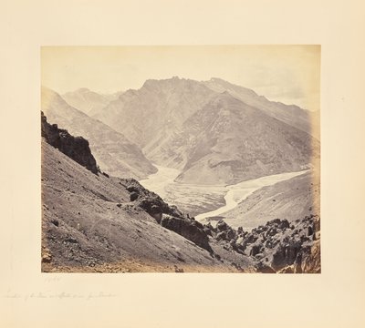 Sammanflödet av floderna Peen och Spiti, från Dunkar av Samuel Bourne