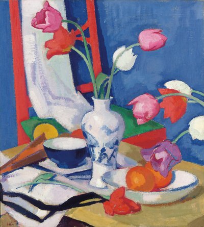 Röd stol och tulpaner, c.1919 av Samuel John Peploe