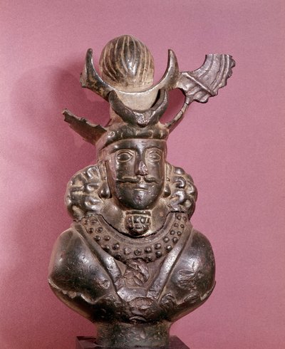 Byst av en sassanidisk kung i brons, han bär den kungliga outfiten, vars frisyr med jordgloben stödd av måncroissanter. 6-7-talet. E. Borowski Samling av Sasanian School