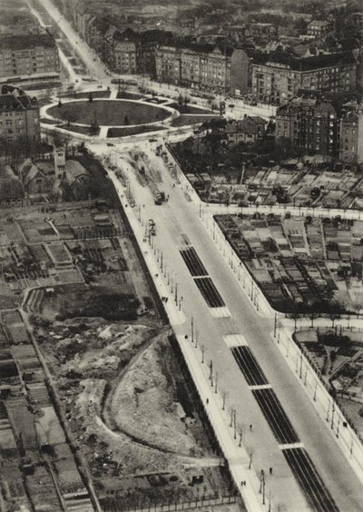 Berlin: Reichsstrasse, Reichskanzlerplatz (s/v foto) av Sasha Stone