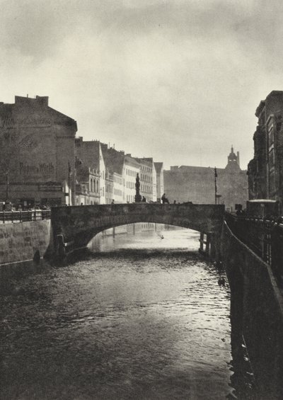 Berlin: Rossstrassen-Brucke (s/v foto) av Sasha Stone