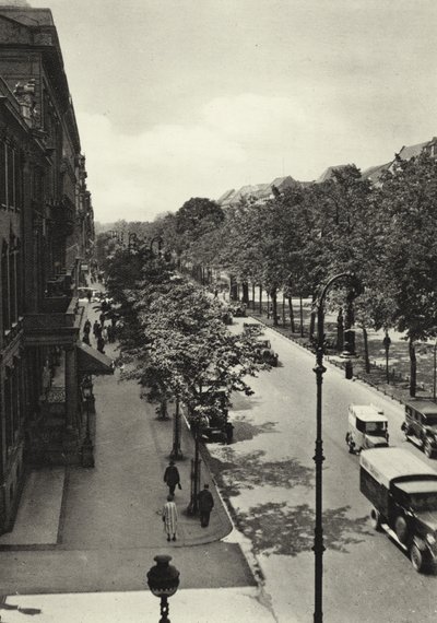 Berlin: Unter den Linden (s/v foto) av Sasha Stone