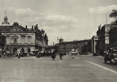 Berlin: Armory och Kronprinspalatset; Arsenal och kronprinspalatset (s/v foto) av Sasha Stone