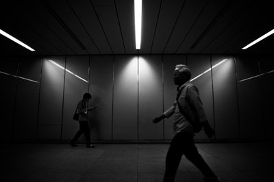 Stads- och tunnelbanebelysning av Satoshi Hata
