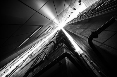 Geometrisk stadsbestigning av Satoshi Hata