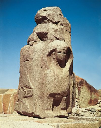 Hettitiska ruinerna av Alaca Hoyuk och sfinxernas port, Turkiet. Anatolisk civilisation av School Anatolian