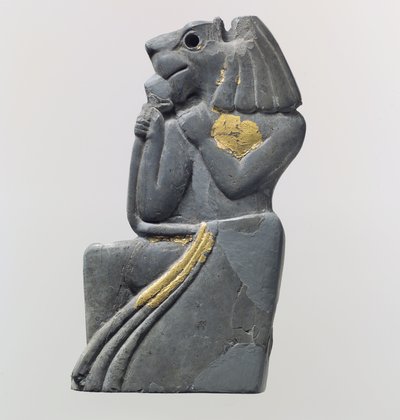 Plaquefragment: knäböjande lejonhuvad figur, c.1700-talet f.Kr. (elfenben (flodhäst), guldfolie) av School Anatolian