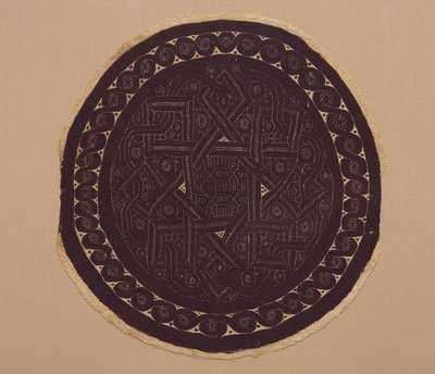 Roundel från en gardin, 300-tal (slätvävd slipad med gobelängväv och extra inslagsomslag, ofärgat linne och färgad ull) av School Byzantine