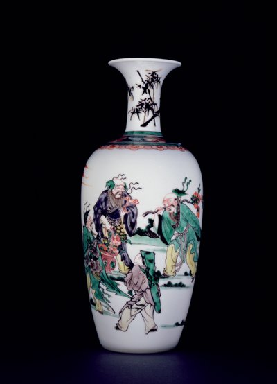 En kinesisk vas av porslin dekorerad med famille verte-emalj (porslin) av School Chinese