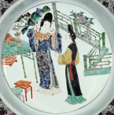 Kinesisk konst: "" Två elegant stilade kvinnor"" Keramiktallrik från 1700-talet. Paris, Guimet-museet, Nationalmuseet för asiatisk konst av School Chinese