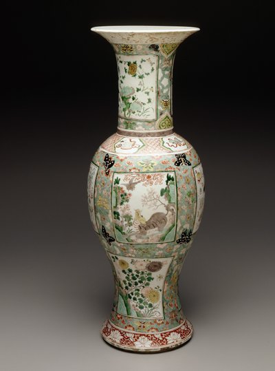 Vas, ca 1700 (porslin & emalj) av School Chinese