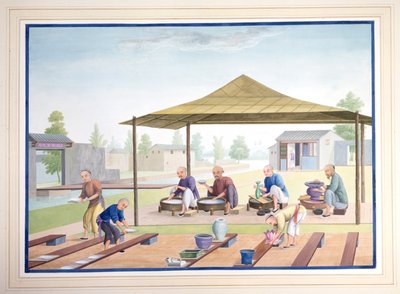 Arbetare som applicerar glasyrerna, ca 1825 (gouache på papper) av School Chinese