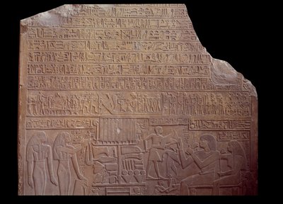 Egyptisk antikvitet: begravningsstele täckt med en inskription på kodspråk i form av hieroglyfer. Paris, Louvren av School Egyptian