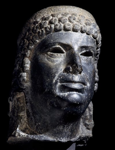 Chef för Cleopatra III, basaltskulptur. Egyptisk civilisation, ptolemaisk period, 2:a århundradet f.Kr av School Egyptian