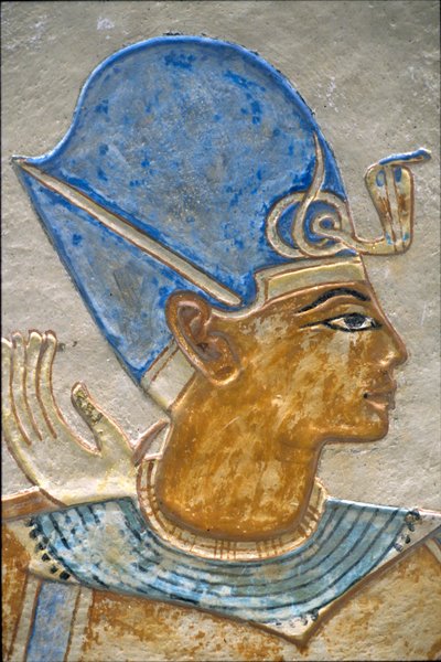 Rameses III omfamnar Isis, Amon-hir-Khopshefs grav (foto) av School Egyptian