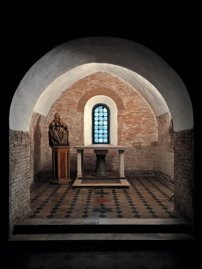 Utsikt över det första kapellet i kyrkan Saints Vincent och Anastasius, 625-1221 Abbey of Tre Fontane (Abbey of Tre-Fontane eller Abbey of the Three Fountains) nära Rom Italien (Vy över det första kapellet i kyrkan Sts Vincent och Anastasius , 625-1221 Tre av School Italian