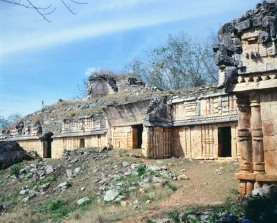 Palatset av Labna, Puuc stil byggnad, Yucatan (Mexiko). Maya civilisationen. 4-10-talet. av R. and Smith Simkin