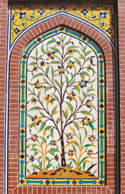 Blommande träd, majolikadekoration, Wazir Khan-moskén (1600-talet), Lahore, Punjab, Pakistan av School Pakistani