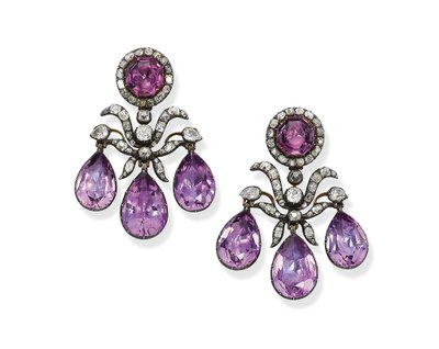 Historiskt par öronhängen, ca 1760 (ametist, diamanter, silver och guld) av School Russian